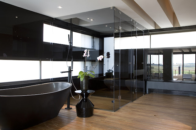 Amazing modern bathroom 