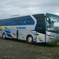 Bus Webs: Bus Pariwisata PO Sahabat PC 47 Laksana Legacy