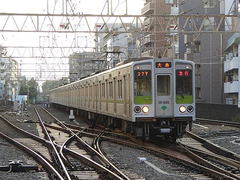 京王電鉄　都営新宿線直通　急行　大島行き3　都営10-000形220F・230F(2016.9消滅)