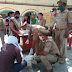 गाजीपुर: पुलिस ने वितरित किया खाद्यान्न