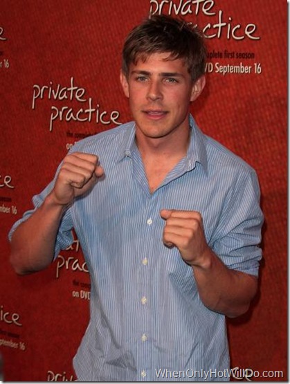 chris lowell3