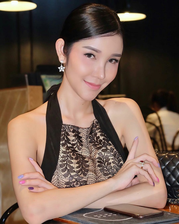 Kanokrat Horawetchakul – Most Beautiful Thai Ladyboy Instagram