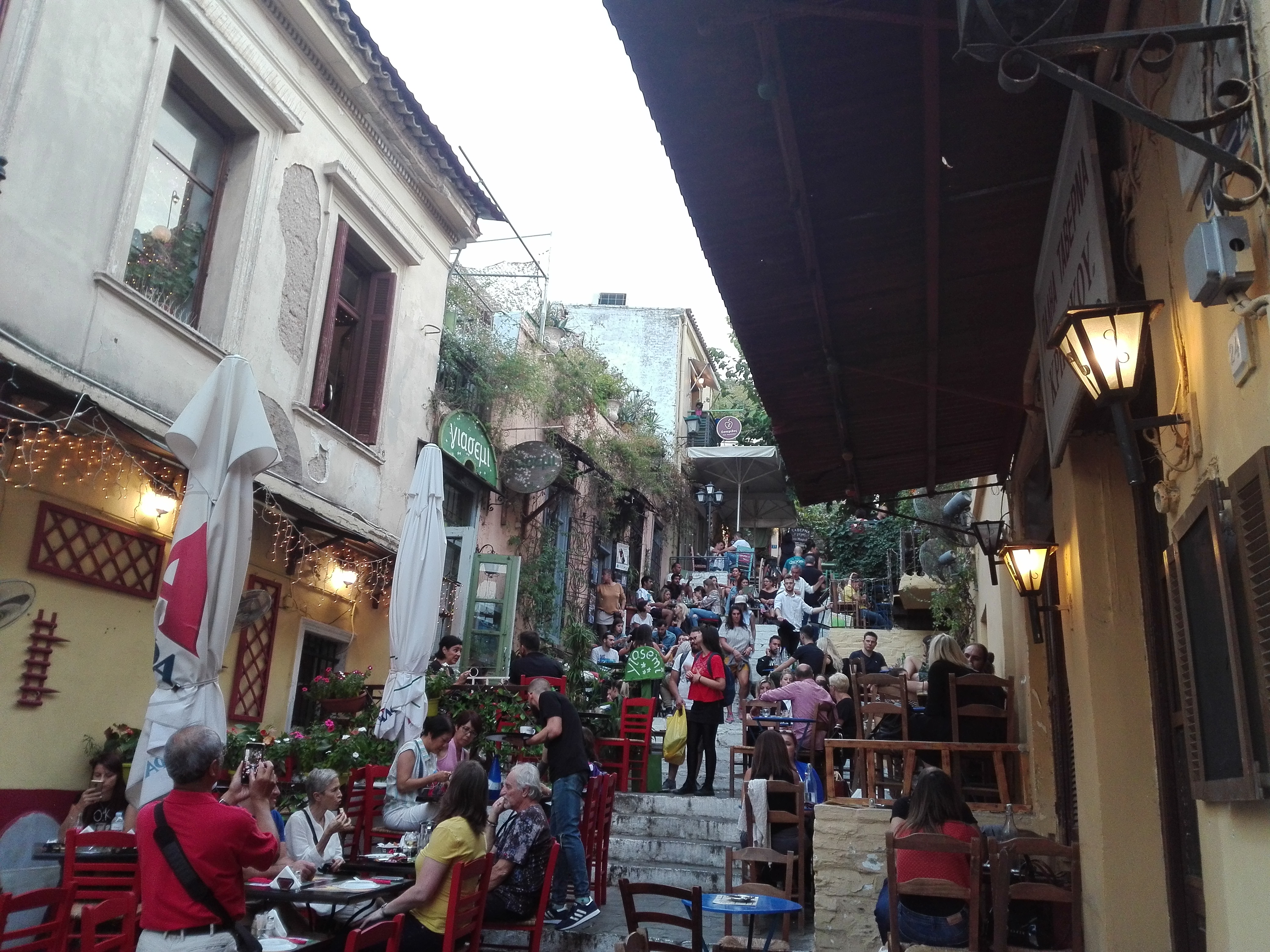 Barrio Plaka (Atenas) (Grecia) (@mibaulviajero)