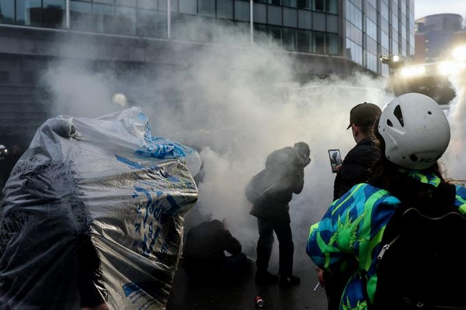 Las protestas en Bruselas contra las restricciones se saldan con 20 detenidos y seis heridos