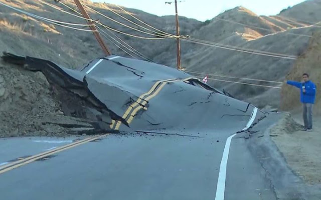 Resultado de imagen de terremotos y carreteras levantadas