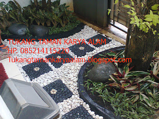 http://tukangtamankaryaalam.blogspot.com/2015/07/pembuatan-taman-indah-mungil-dan-cantik.html