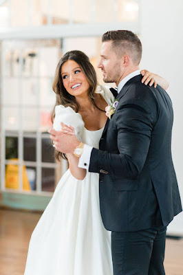 bride and groom first dance