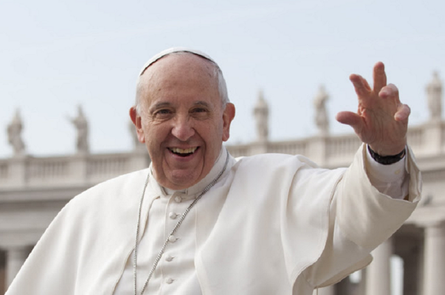 Papa Francesco, "Dio converta il cuore dei terroristi"