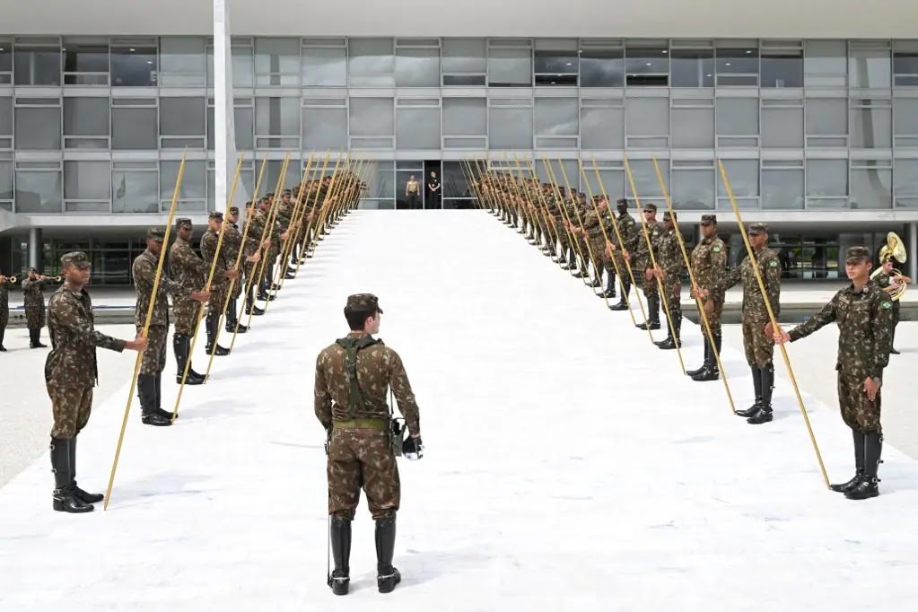 A troca antecipada de comando era um desejo do futuro governo