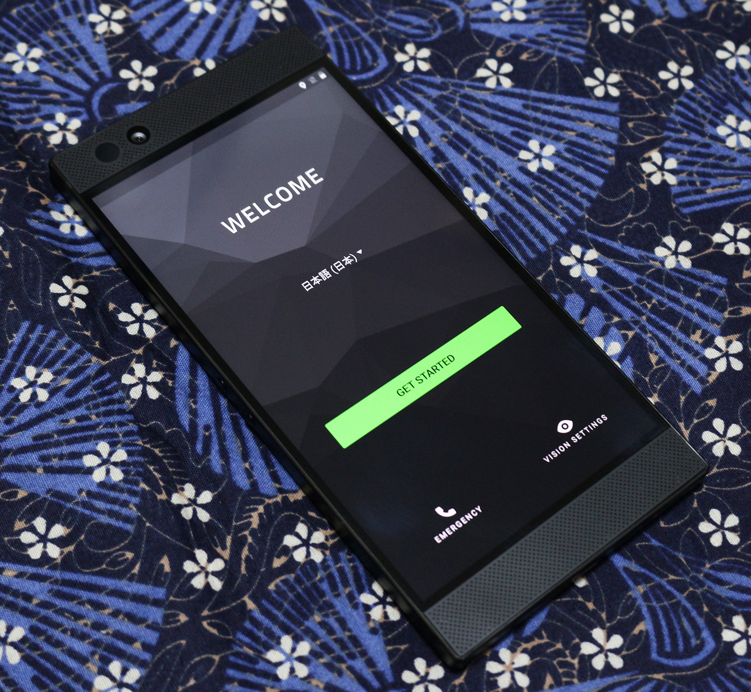 ゲーミングデバイスメーカーのrazerが作ったスマホ Razer Phone を購入 開封します 沙綺のつれづれなるブログ