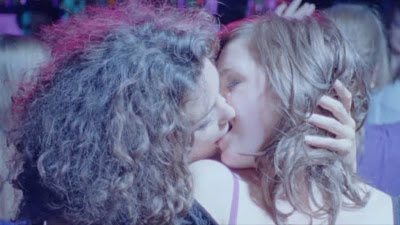 Anna Raadsveld and Charlie Dagelet Lesbian Kiss, LelleBelle Lesbian Movie Watch Online lesmedia