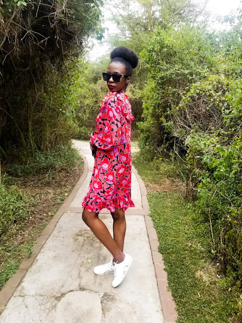 How To Wear A Floral Shift Dress With White Sneakers