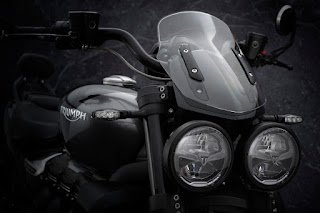 Triumph Rocket 3 GT Triple Black (2021) Front Detail