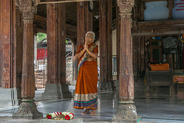 ram mandir temple tulsibaug pune travel photo