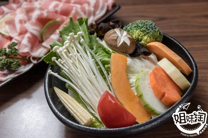 火鍋 雞湯 高雄 美食 推薦 貓頭鷹鍋物 鳳山區 獨家