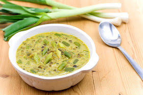 Wild leeks Allium ampeloprasum porum Divji por Lentils soup close up