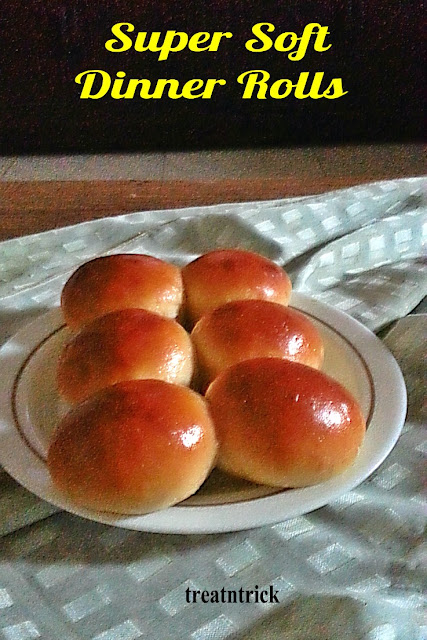 Super Soft Dinner Rolls Recipe @ treatntrick.blogspot.com