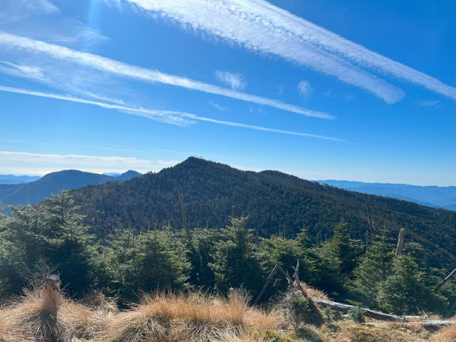 弥山からの八経ヶ岳