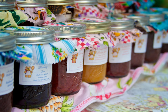 Homemade jelly and jams. Michigan Farmers Market at the Capitol 2013. Tammy Sue Allen Photography.