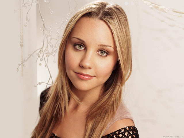 Amanda Bynes HD Wallpaper-06