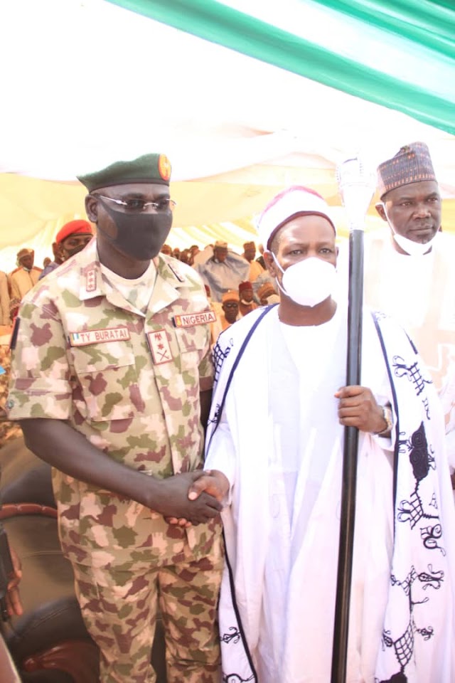 Gov. Zulum Commends Buratai For Fight Against Insurgency As Biu Emir  Gets Staff Of Office