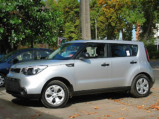 Une Kia Soul grise