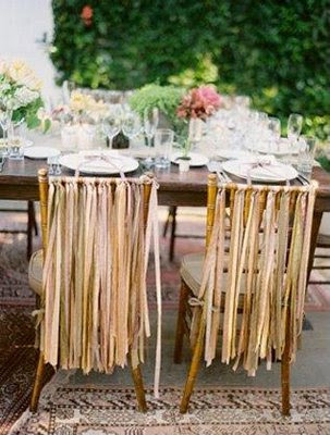 THE TABLE SETTING The goal is to transform some very plain picnic tables 