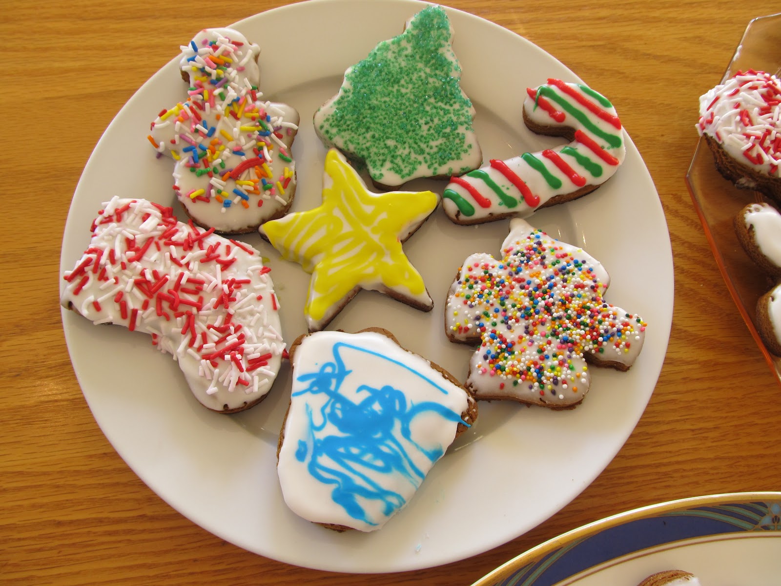 High Park Home Daycare: Royal Icing Makes Kids Cookie Decorating Easy