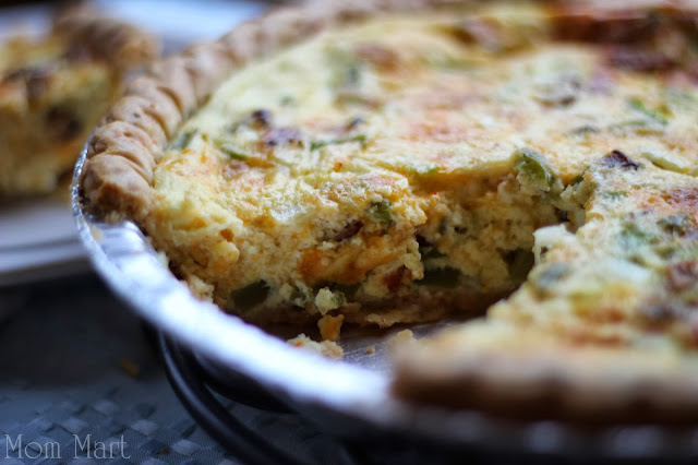 How to make a delicious Quiche. A quick and easy recipe for a yummy breakfast. #Recipe #Breakfast #Quiche