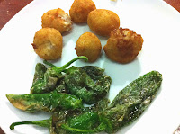 Restaurante-Abaroa-Museo-Bilbao-Croquetas-Pimientos