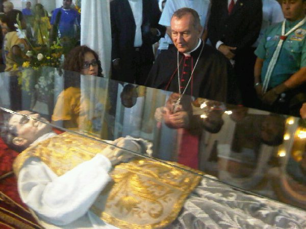 Devotos de Don Bosco acompañan sus reliquias en Caracas