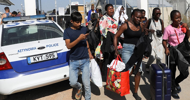 Cyprus repatriates 20 foreigners, 7,933 illegal migrants repatriated already in 2023