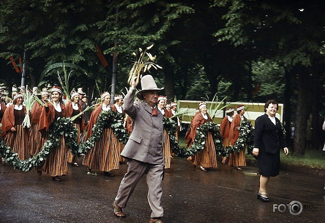 1973 год. Рига. Улица Ленина. 100-летие Праздника песни