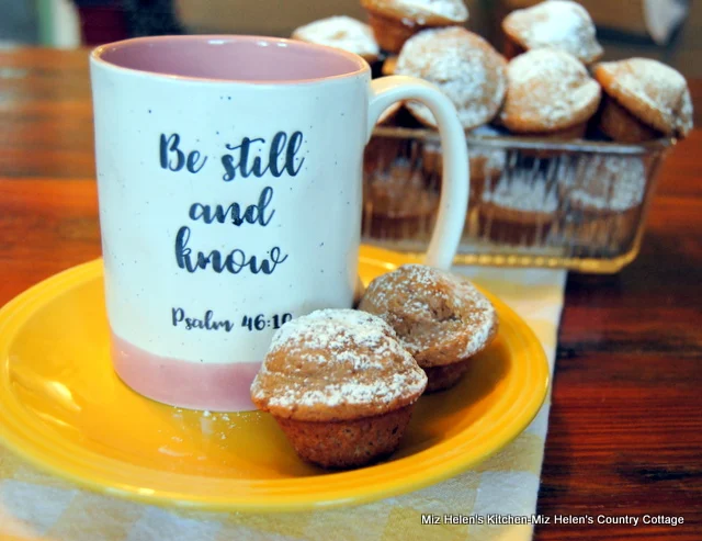 Spice Cake Poppers at Miz Helen's Country Cottage