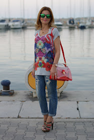 Summer outfit, flamingo blouse, Marc by Marc Jacobs transparent bag, Fashion and Cookies