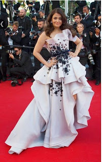 Aishwarya Rai Bachchan At Cannes 2015 Photos,