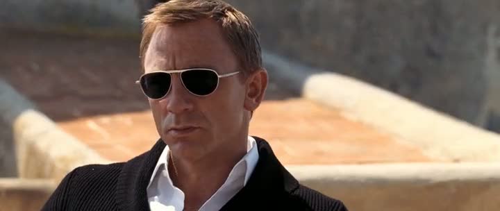 Screen Shot Of James Bond Quantum of Solace (2008) Dual Audio Movie 300MB small Size PC Movie