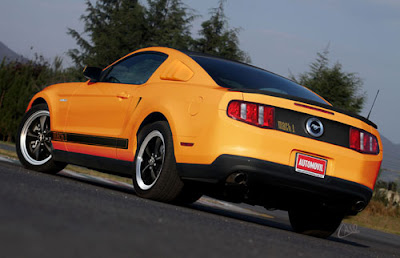 2011 Ford Mustang Strong Car Photography 3