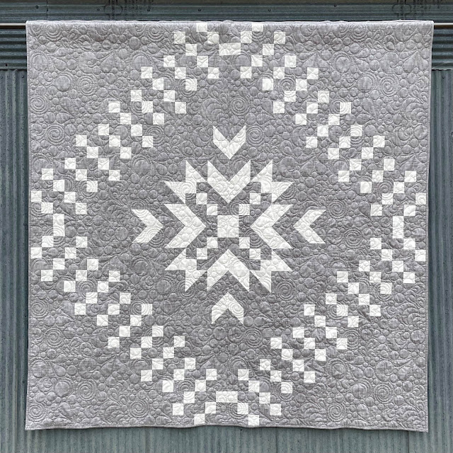 Ciara Quilt Pattern by Thistle Thicket Studio. www.thistlethicketstudio.com