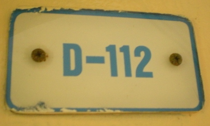 D112