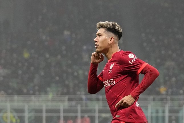 Roberto Firmino usai mencetak gol pada laga Inter Milan vs Liverpool di leg pertama babak 16 Besar Liga Champions 2021/2022 (c) AP Photo