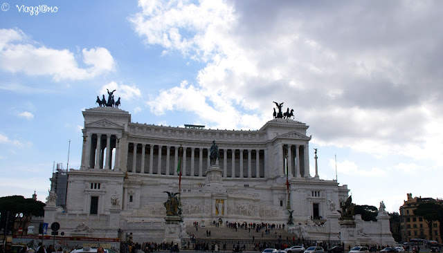 L'altare della Patria si erge imponente a Roma