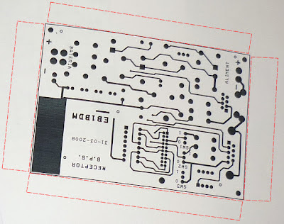 placa de circuito impreso recortada