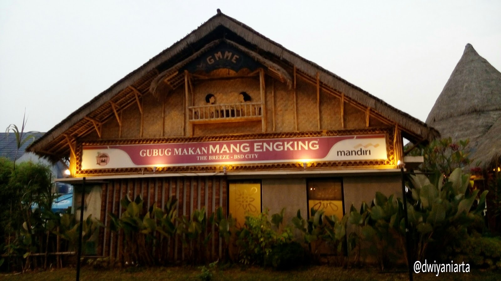 5 Restoran Romantis & Unik Tangerang