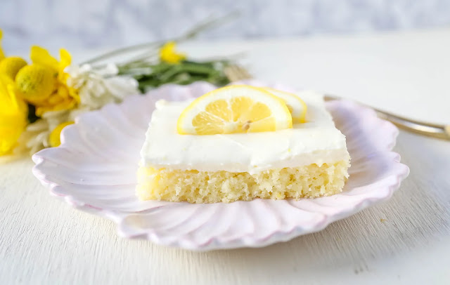 How To Make The Perfect Lemon Cake at Home