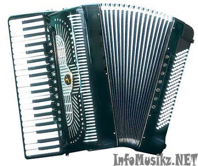 Alat Musik Tradisional Accordion ( Asal Daerah : Sumatera Selatan)