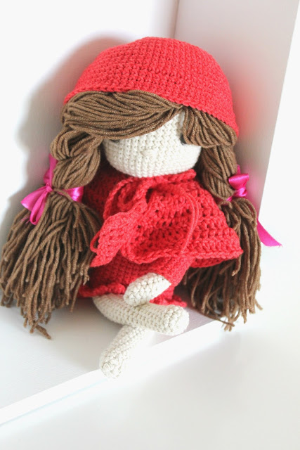 crochet doll, lala na szydełku, szydełkowa lala, szydełko, crochet, czerwony kapturek, lalka, 