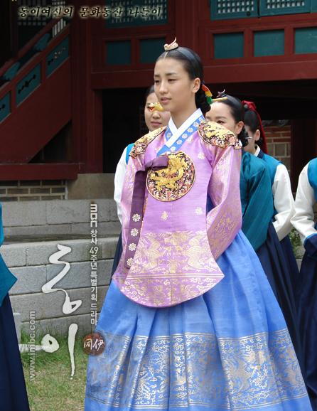 Kertasburam Hanbok Kerajaan  dinasti Joseon Dongyi 
