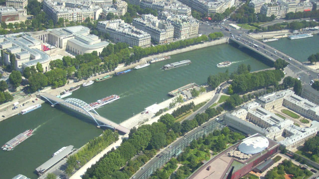 Vista del río Sena desde la Torre Eiffel