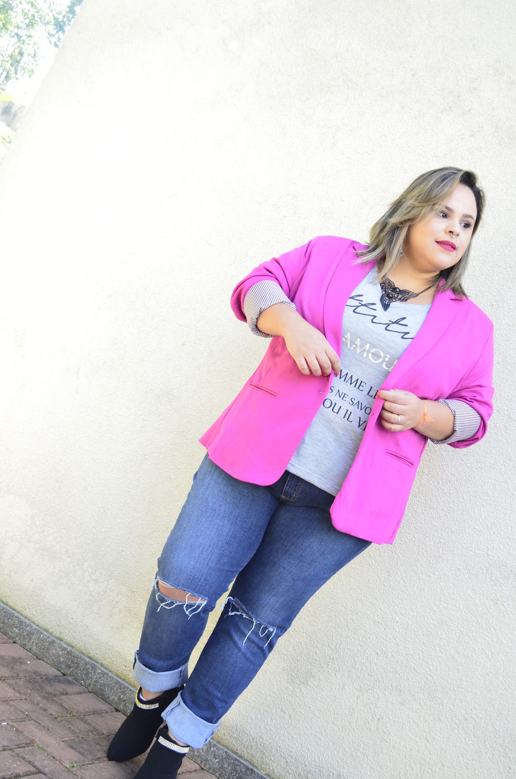 blazer, blazer plus size, blazer rosa, pernambucanas, calça jeans, calça jeans rasgada, destroyed, world plus, tendências., tendências, roupas plus size, Mundo Plus, Plus Size, moda plus, Moda, lingerie plus, look, looks, 